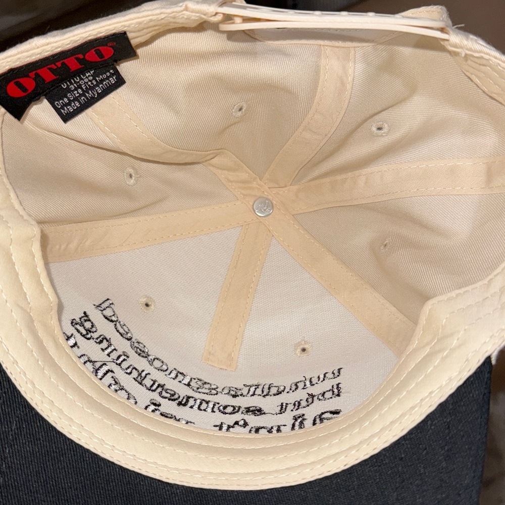 Hat - Picture 4 of 4